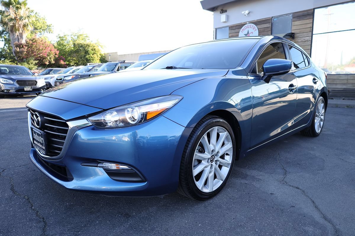 Used 2017 MAZDA MAZDA3 Touring w/ Popular Equipment Package FWD image 34
