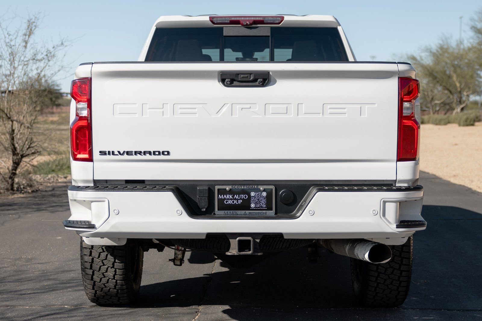 Used 2022 Chevrolet Silverado 2500 High Country w/ Z71 Off-Road Package image 8