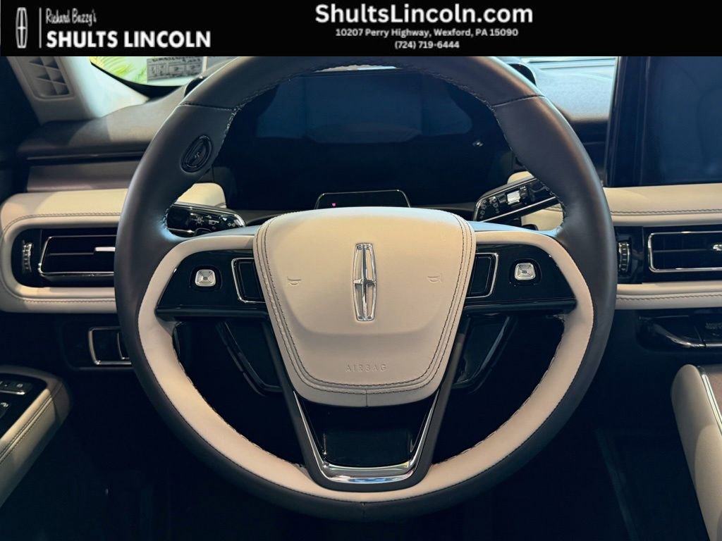 New 2026 Lincoln Aviator AWD image 8