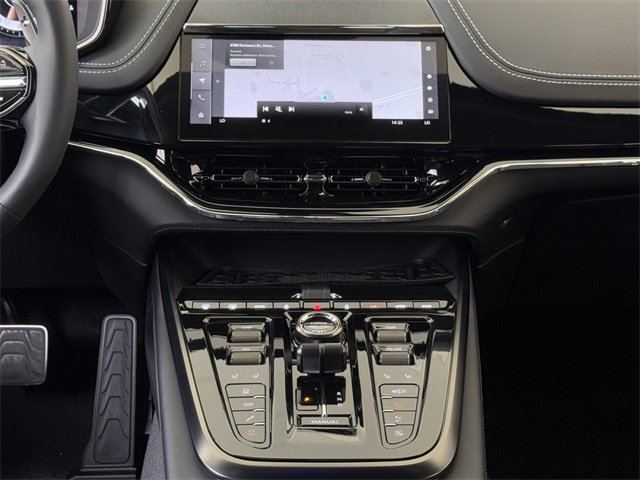 New 2025 Aston Martin DBX 707 image 14