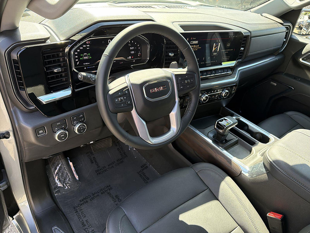 Used 2024 GMC Sierra 1500 SLT w/ SLT Premium Plus Package AWD/4WD image 9