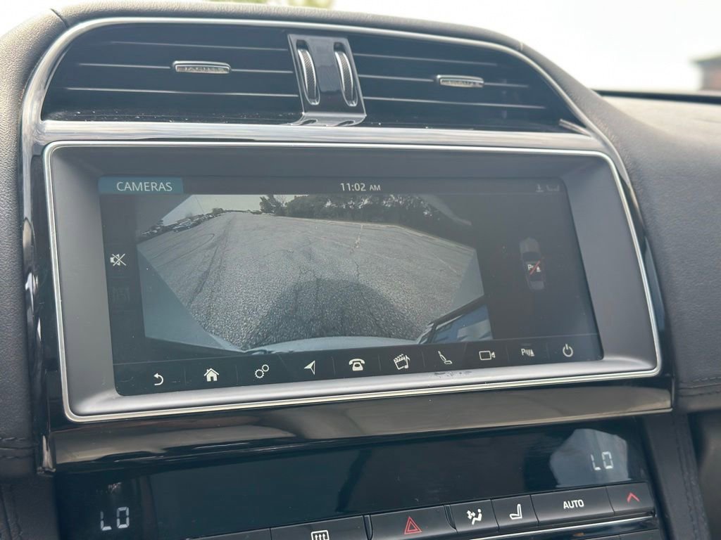 Used 2019 Jaguar F-PACE Prestige AWD/4WD image 33