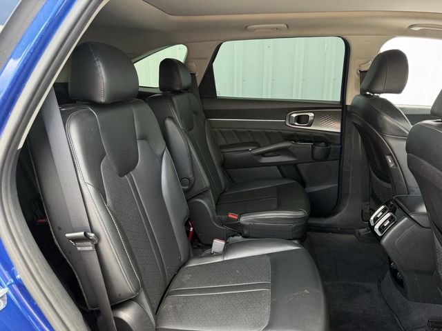Used 2022 Kia Sorento SX image 31