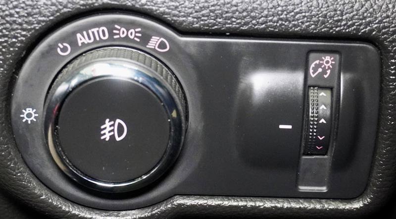 Used 2019 Buick Cascada Premium image 32