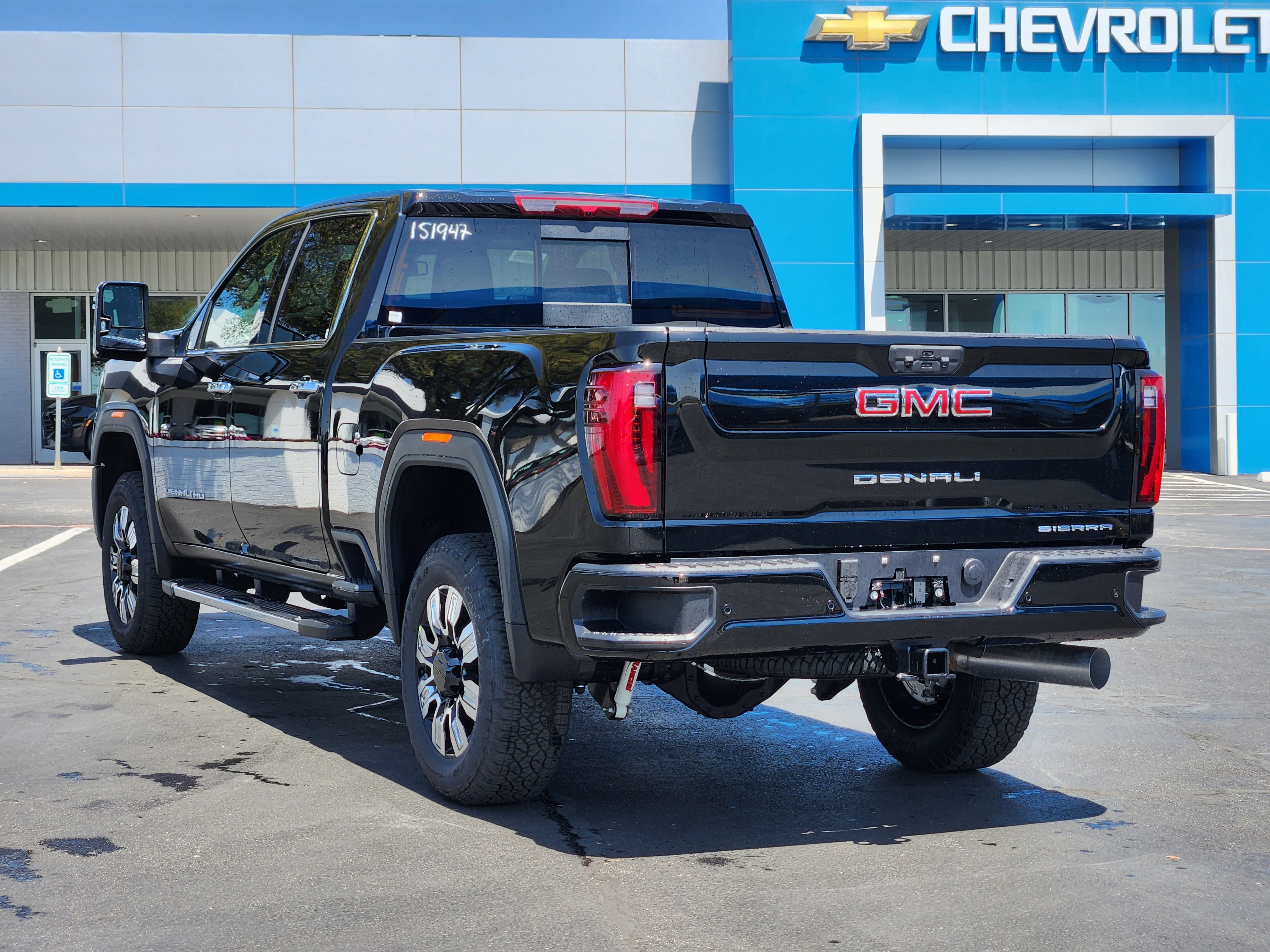 New 2025 GMC Sierra 2500 Denali image 3
