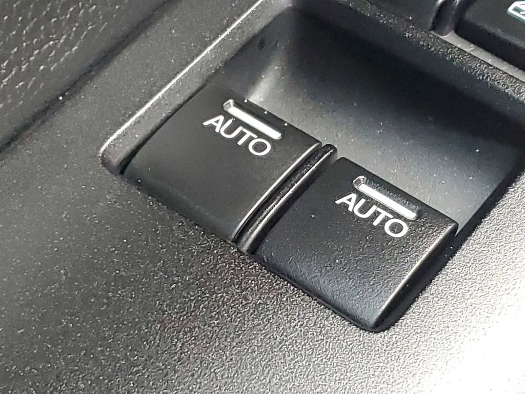 Used 2017 Honda Accord EX-L image 34