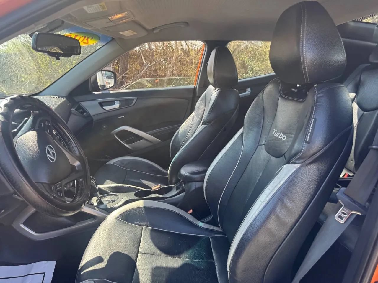 Used 2015 Hyundai Veloster Turbo FWD image 16