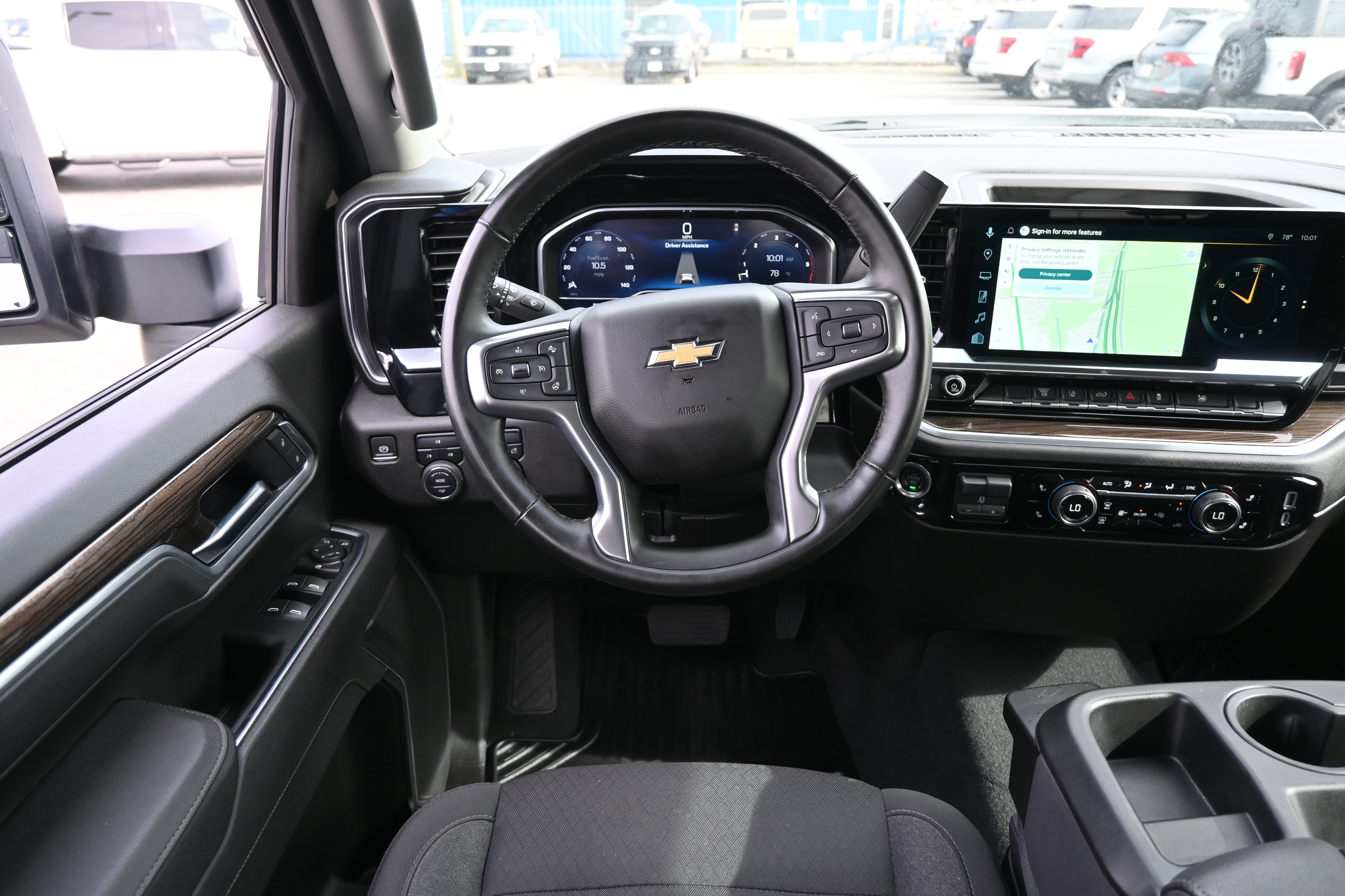 Used 2025 Chevrolet Silverado 2500 LT w/ Convenience Package image 30