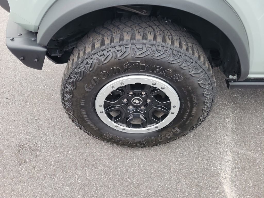 Used 2024 Ford Bronco Badlands AWD/4WD image 7