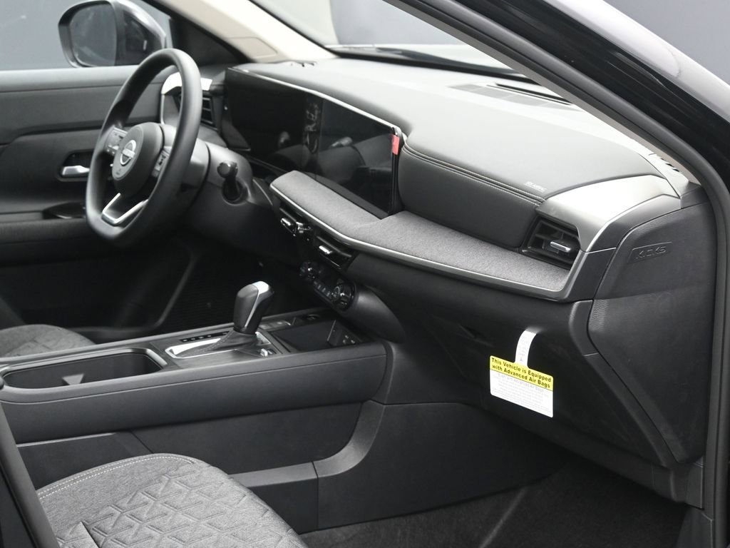 New 2026 Nissan Kicks SV w/ SV Premium Package AWD/4WD image 6