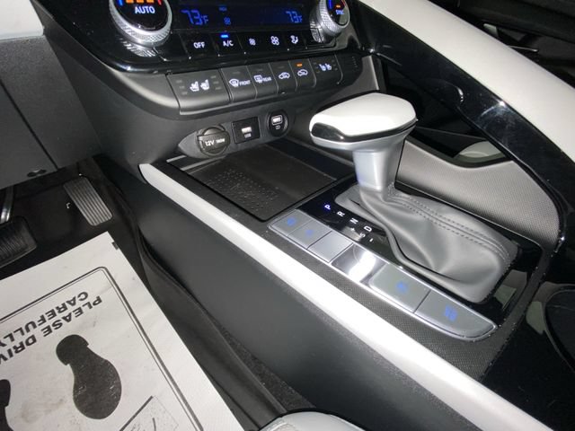 Used 2023 Hyundai Elantra Limited FWD image 20