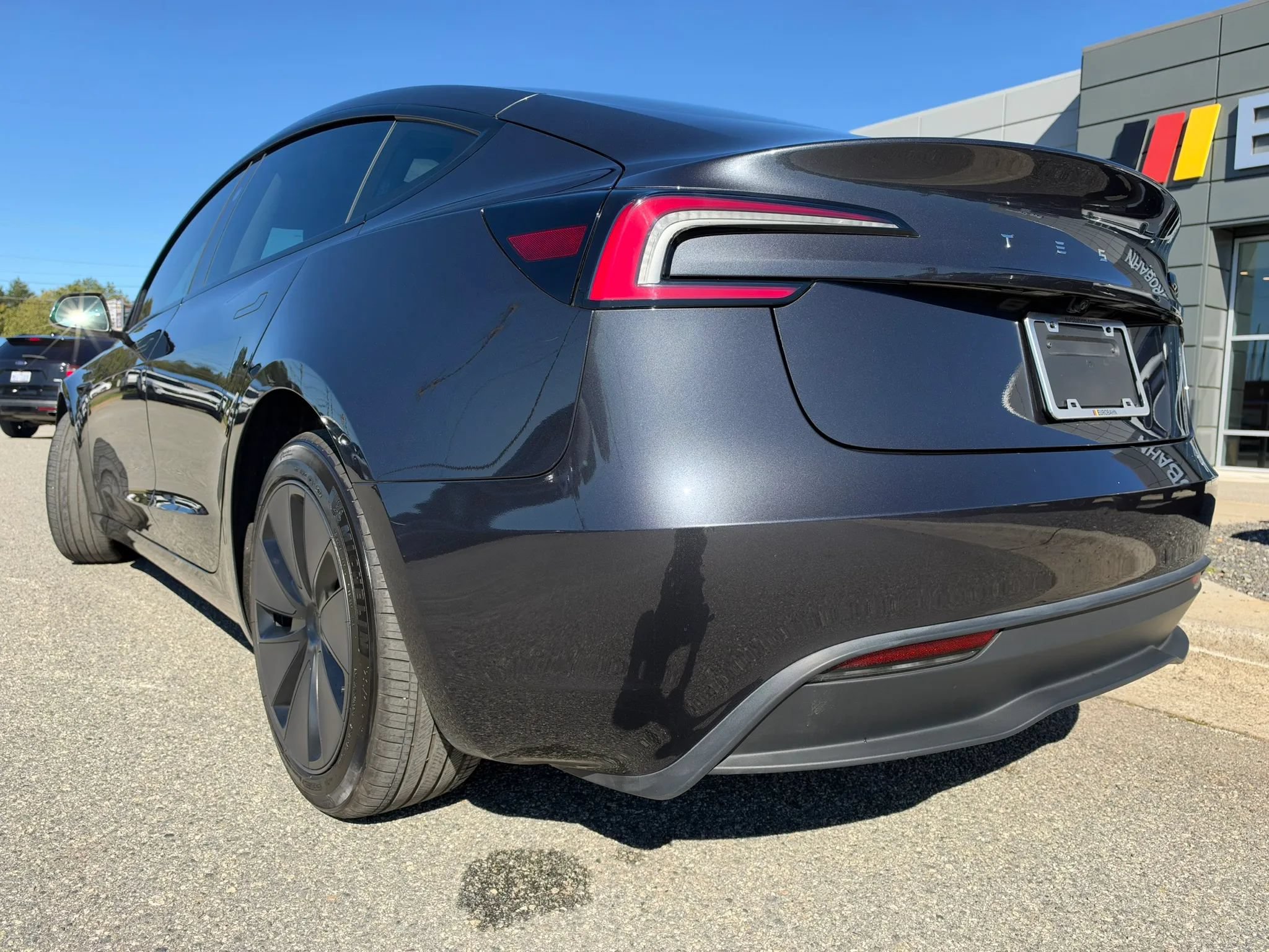 Used 2025 Tesla Model 3 RWD image 3