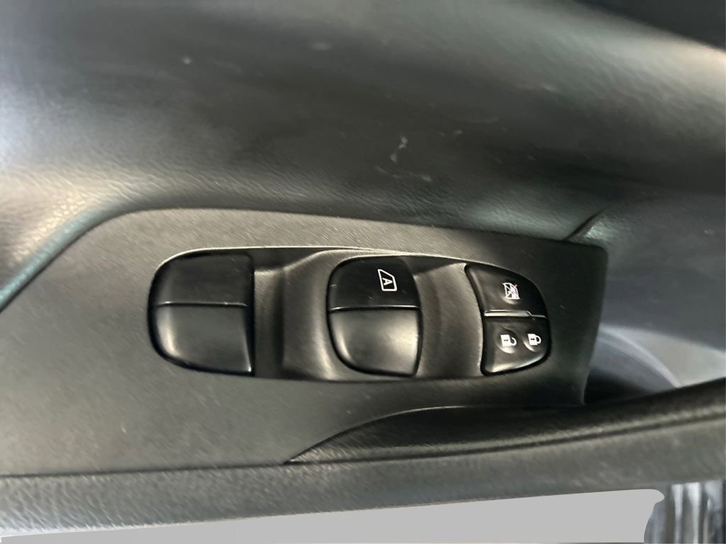 Used 2017 Nissan Altima 2.5 SV image 32