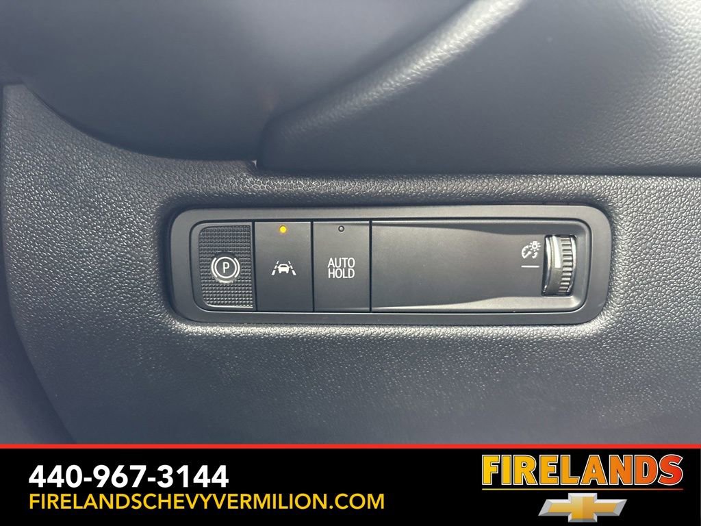 New 2026 Chevrolet Equinox EV LT image 17