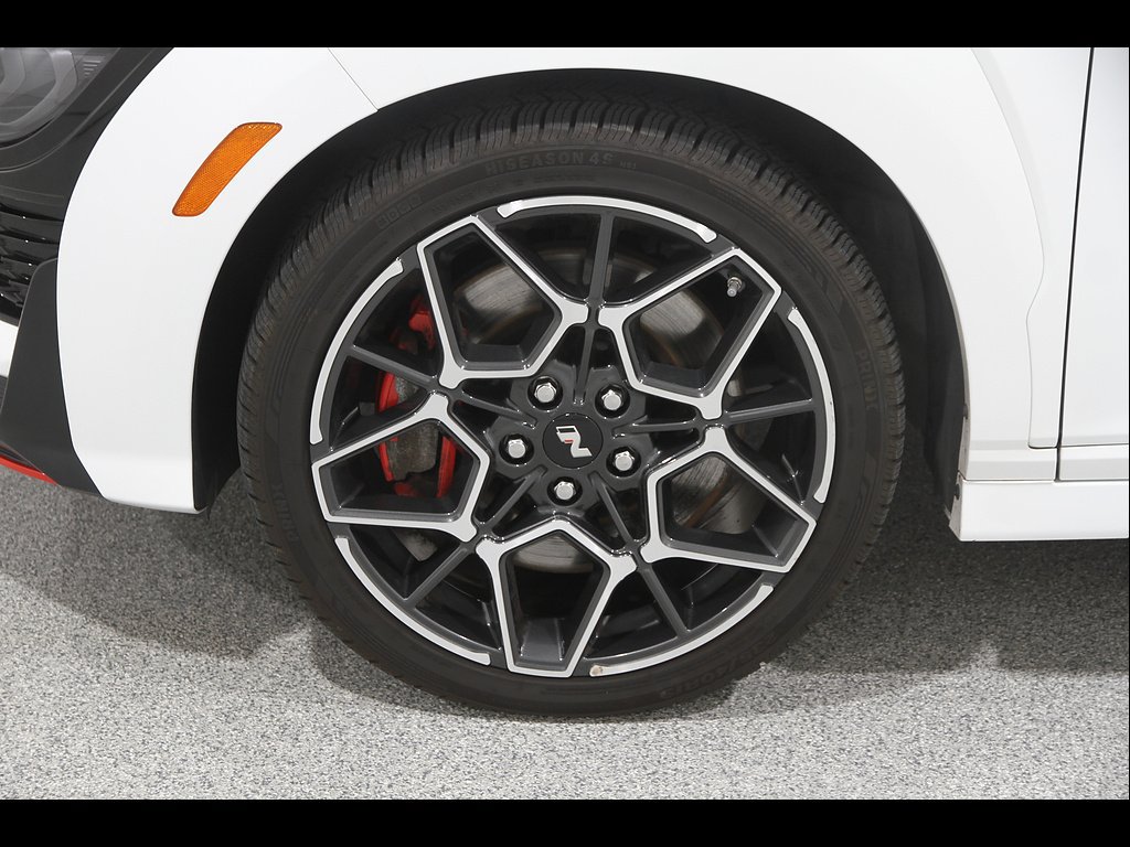 Certified 2022 Hyundai Kona N FWD image 24