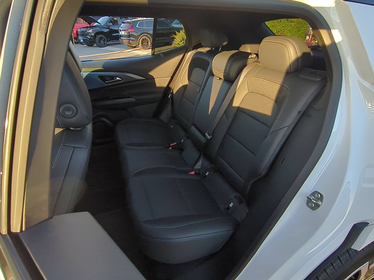 Used 2024 Chevrolet Equinox EV LT w/ LPO, All-Weather Mat Package AWD/4WD image 23