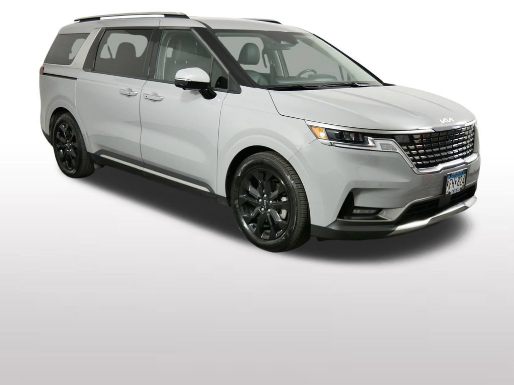 Used 2023 Kia Carnival SX FWD image 3