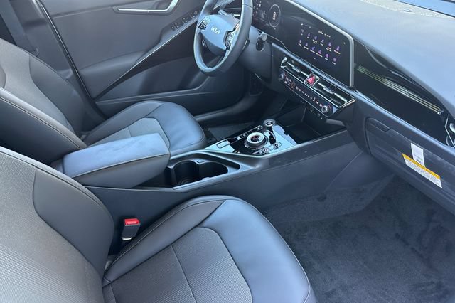 New 2026 Kia Niro Wind FWD image 19