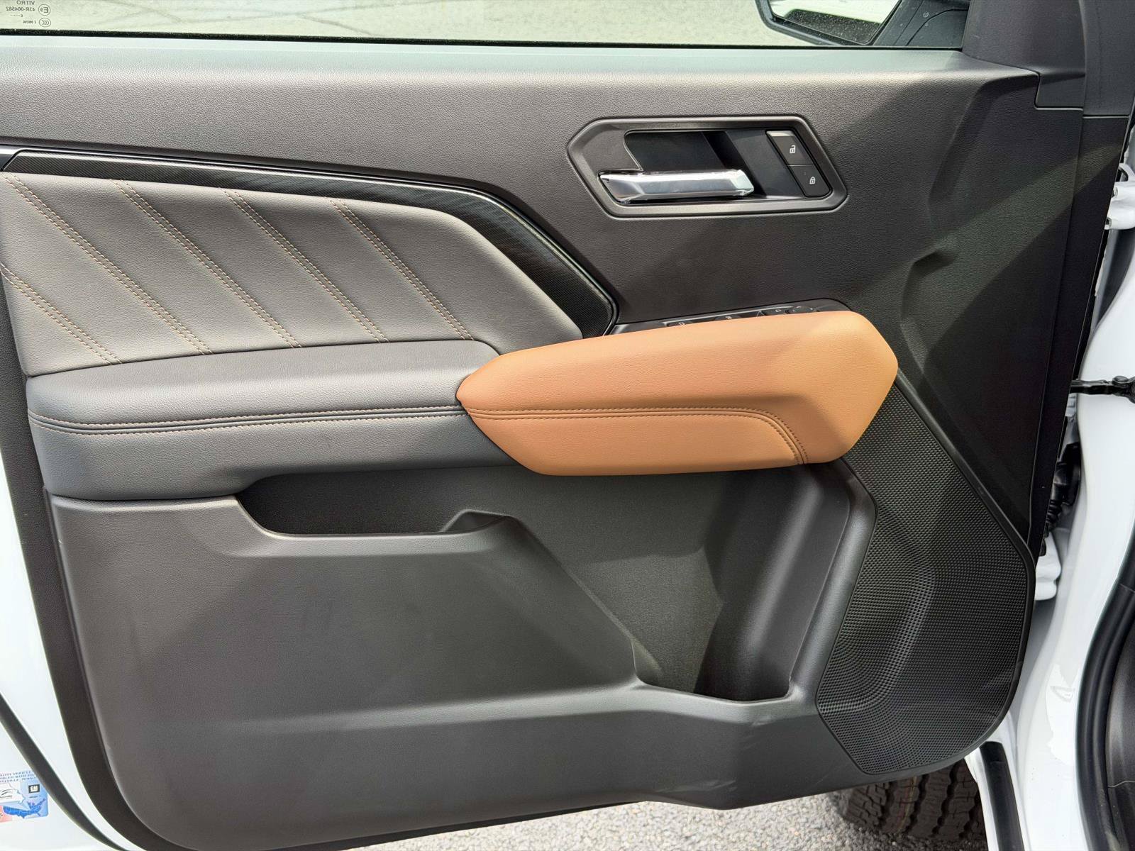 New 2026 GMC Canyon AT4 w/ Technology Plus Package AWD/4WD image 6