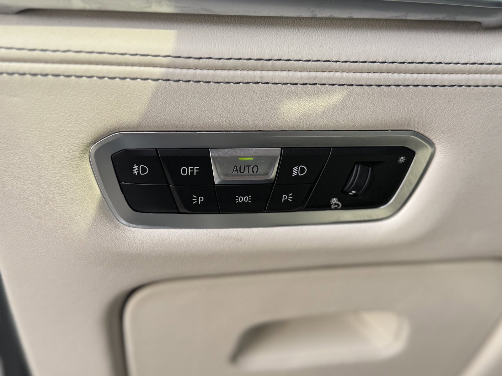 Used 2019 BMW X7 xDrive50i image 27