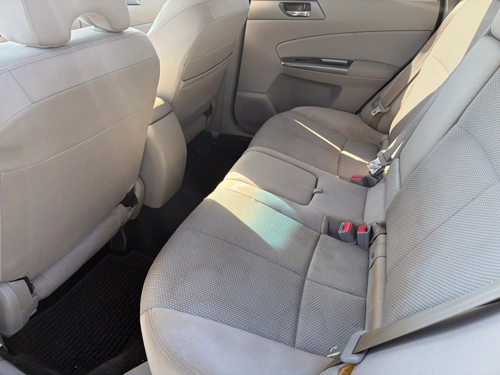 Used 2012 Subaru Forester 2.5X Premium w/ All-Weather Pkg AWD/4WD image 5