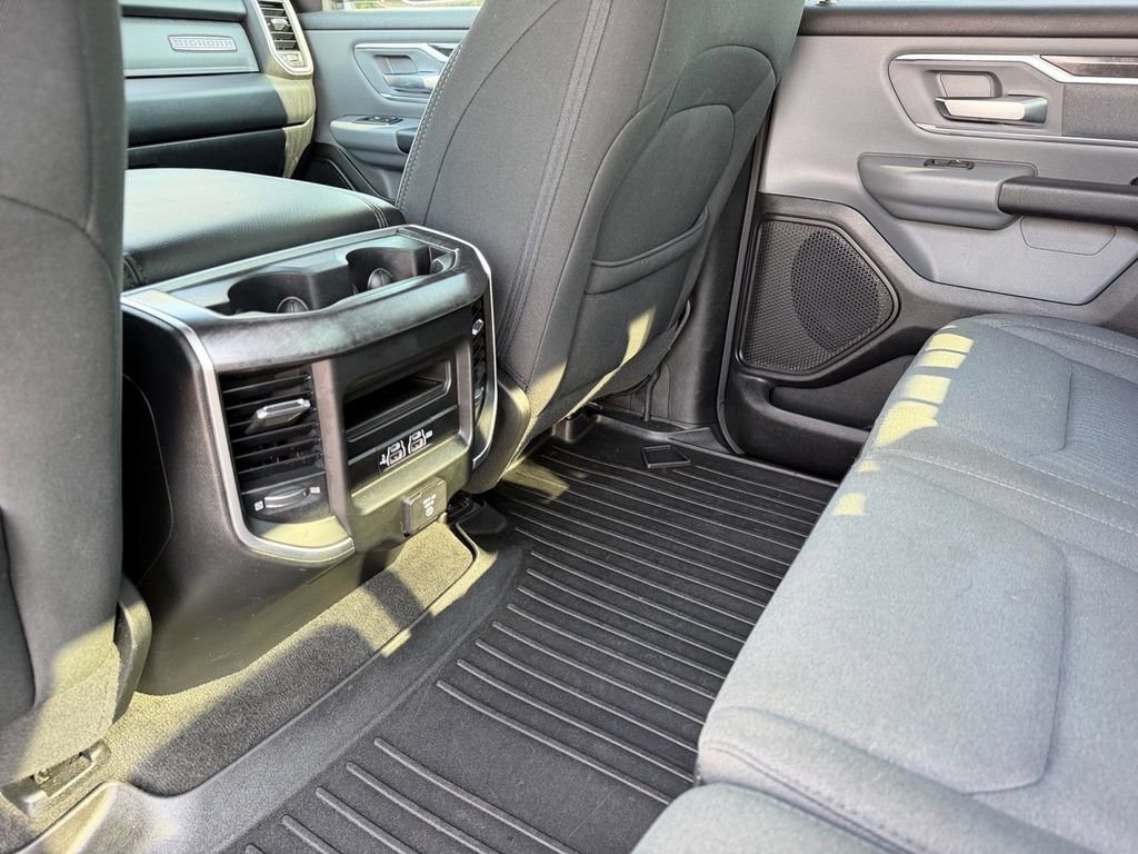 Used 2020 RAM 1500 Big Horn AWD/4WD image 18