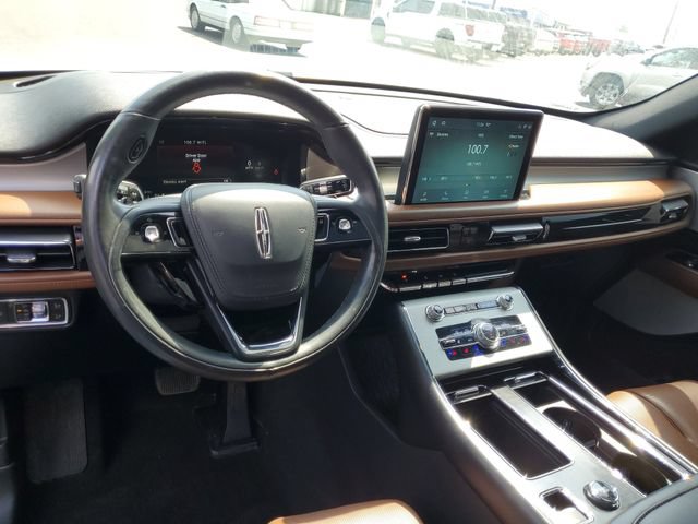 Used 2021 Lincoln Aviator Reserve AWD/4WD image 18
