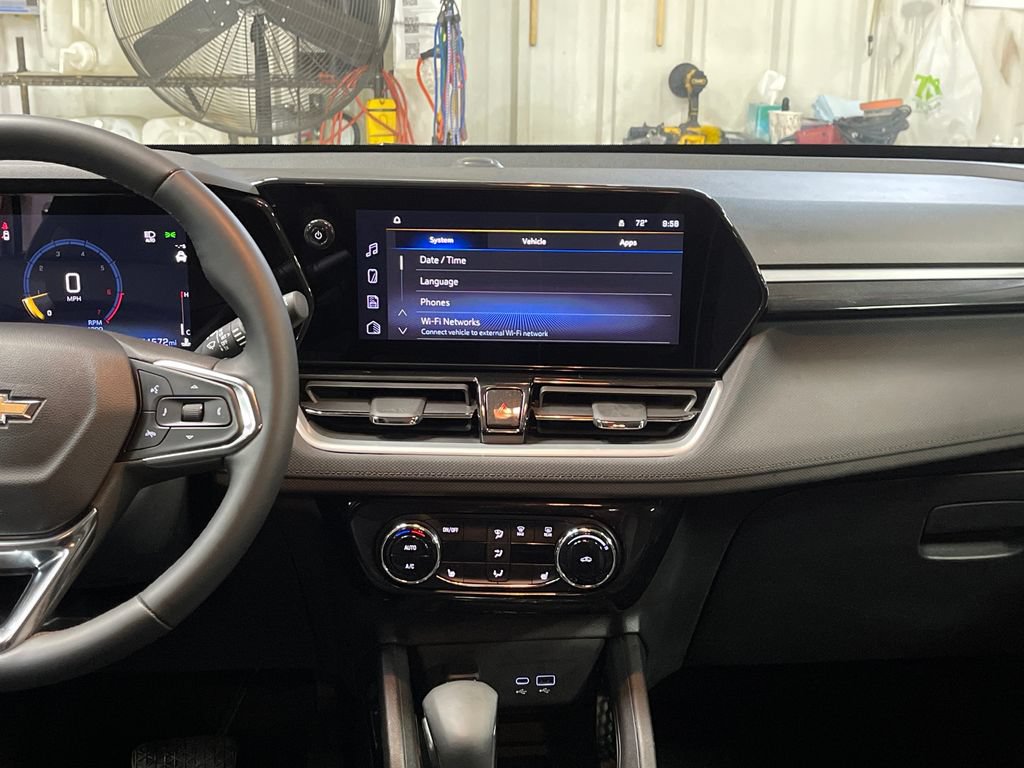 Used 2024 Chevrolet TrailBlazer LT w/ Convenience Package AWD/4WD image 19