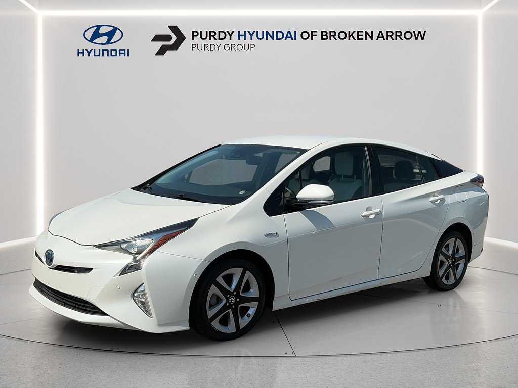 Used 2017 Toyota Prius Four Touring w/ Premium Convenience Package FWD image 8