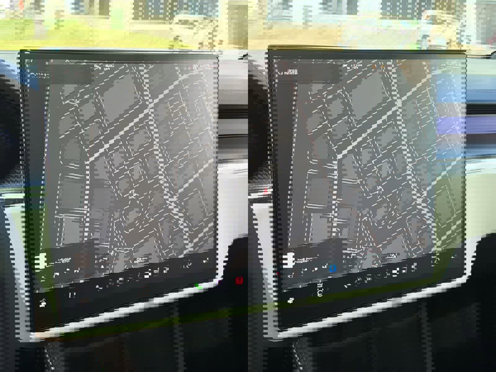 Used 2022 Tesla Model X Plaid image 16