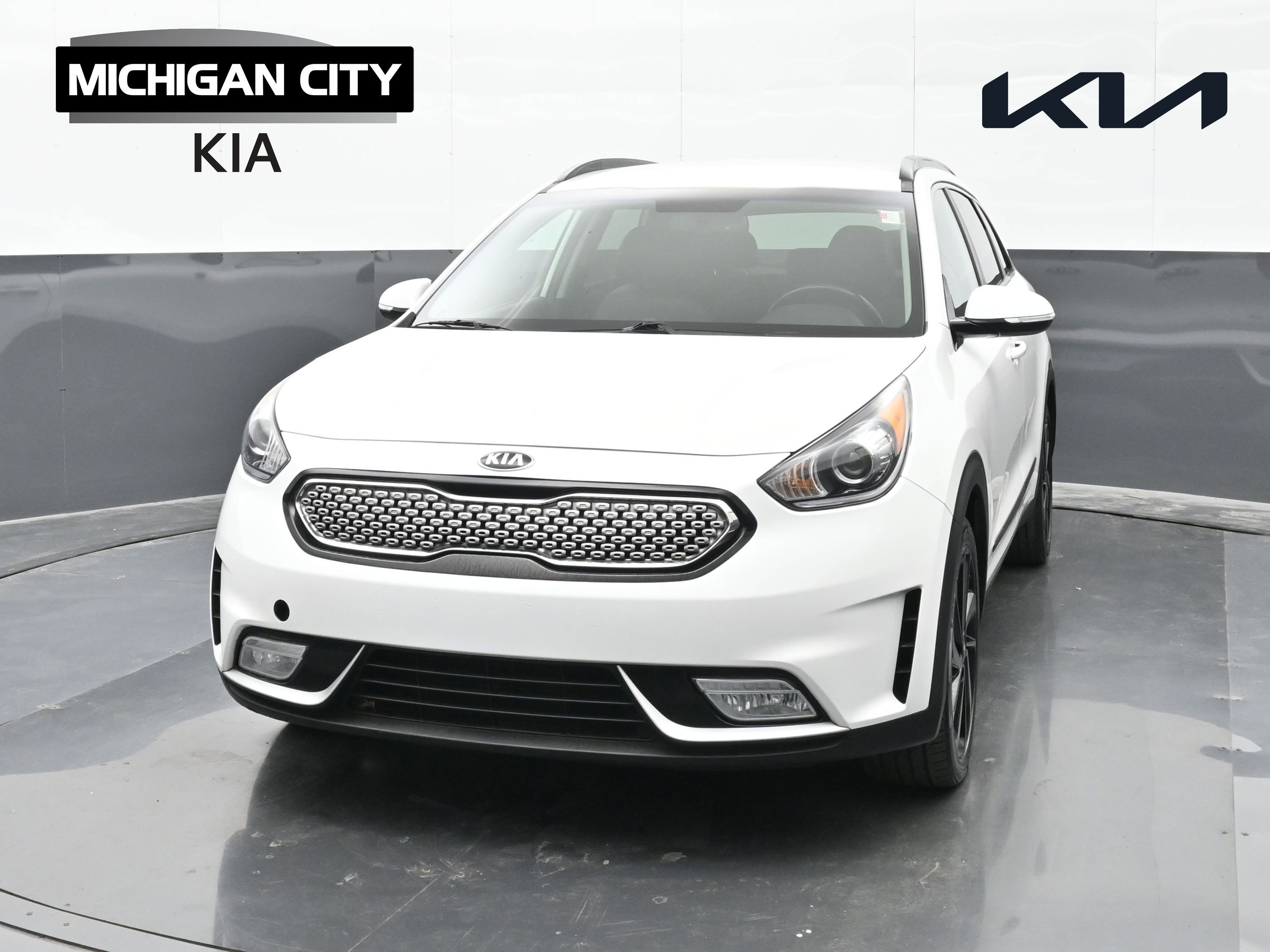 Used 2019 Kia Niro S Touring image 1