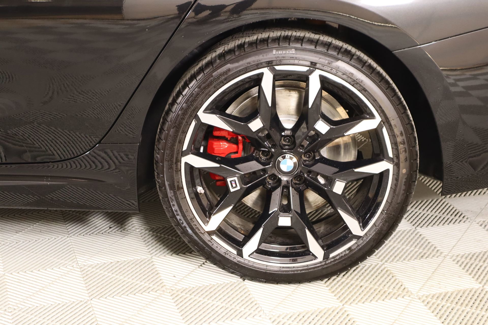 New 2026 BMW 330i xDrive Sedan w/ M Sport Package AWD/4WD image 19