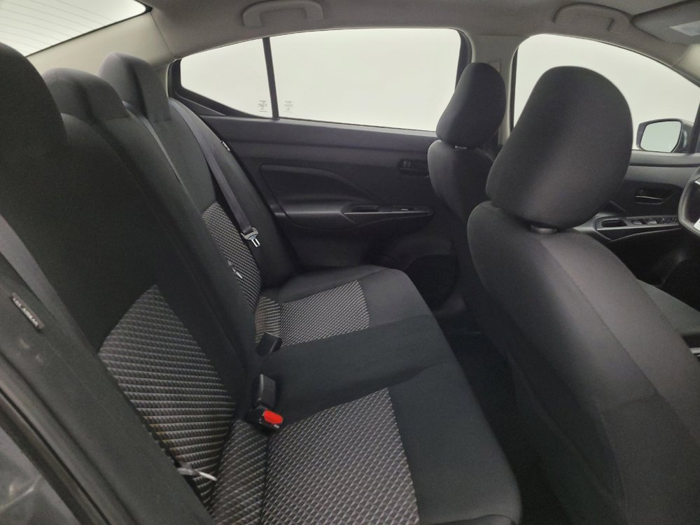 Used 2021 Nissan Versa S FWD image 19