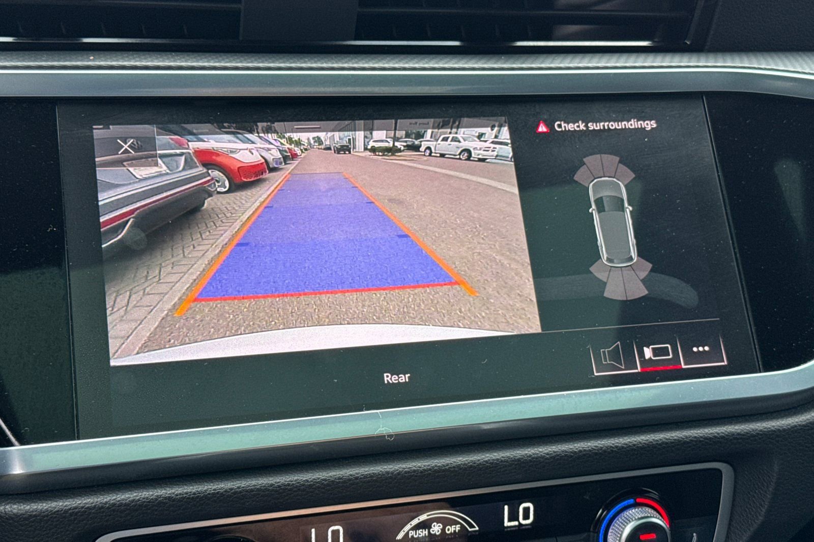 Used 2020 Audi Q3 2.0T Premium Plus w/ Premium Plus Package image 19