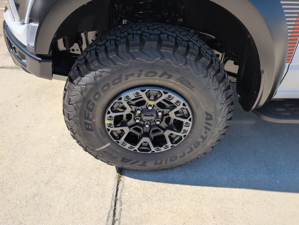 New 2026 Ford F150 Raptor w/ Equipment Group 803A Raptor R AWD/4WD image 17