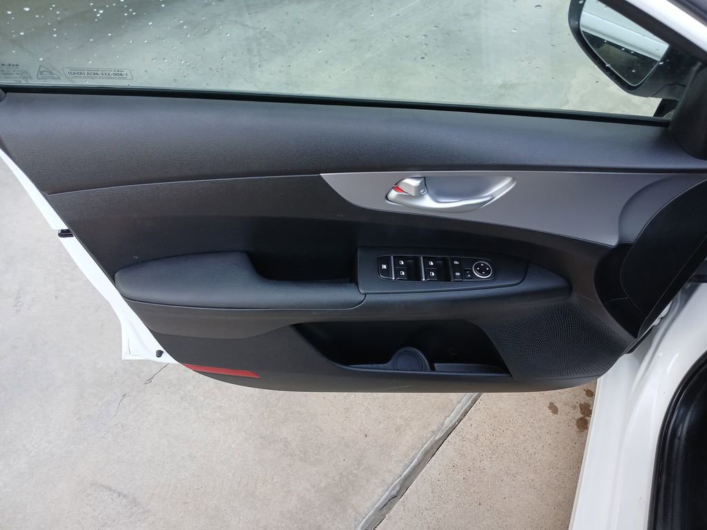 Used 2024 Kia Forte LXS image 23