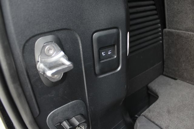 Used 2026 Land Rover Defender 130 V8 AWD/4WD image 32