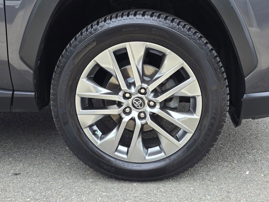 Used 2020 Toyota RAV4 Limited w/ Limited Grade Weather Package image 41