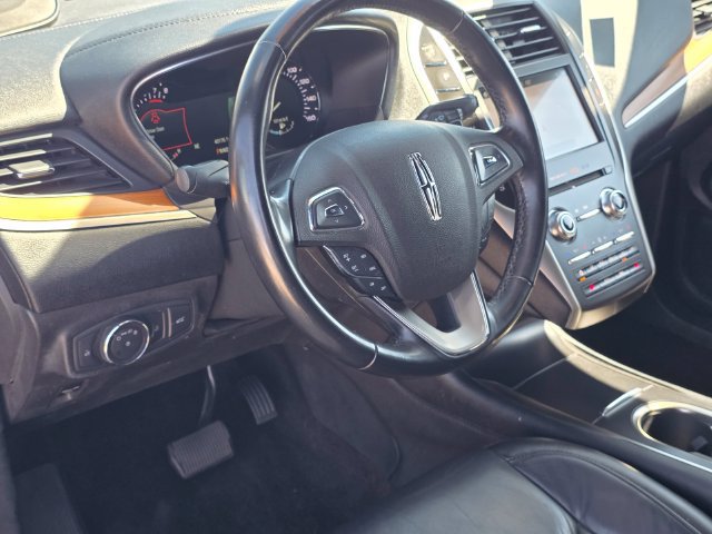 Used 2019 Lincoln MKC Select w/ Select Plus Package FWD image 7