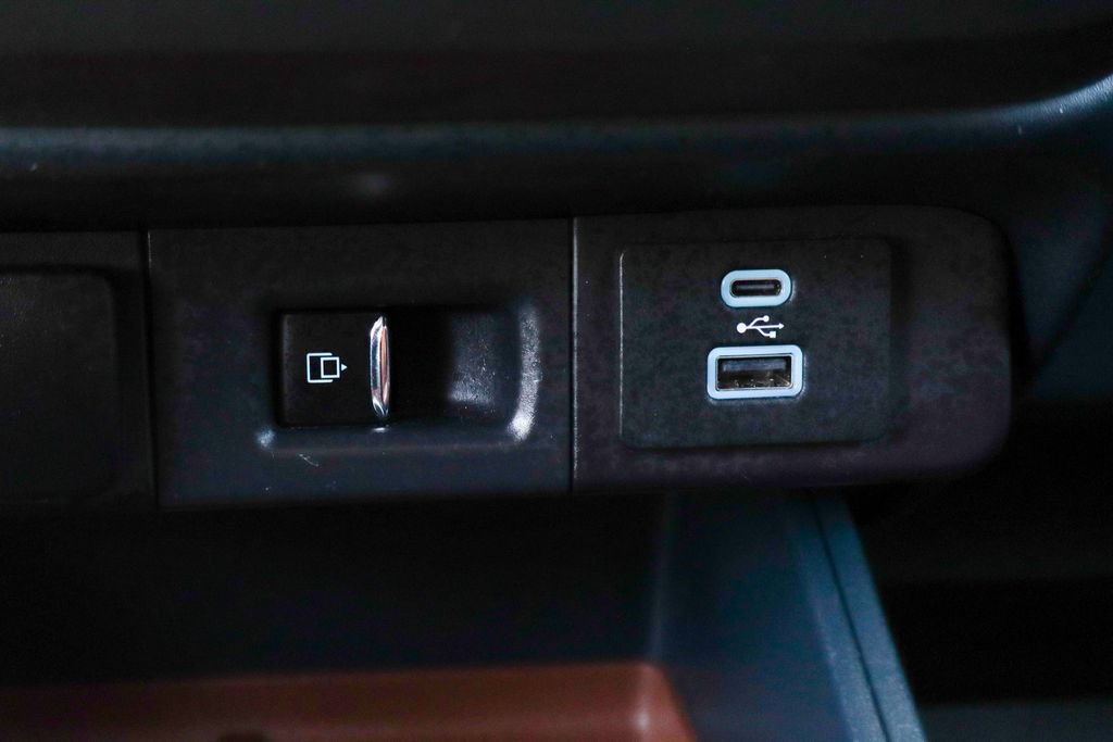 Used 2024 Ford Maverick Lariat AWD/4WD image 41