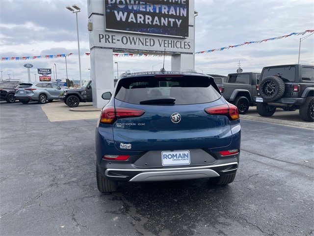 Used 2021 Buick Encore GX Essence w/ Advanced Technology Package image 4