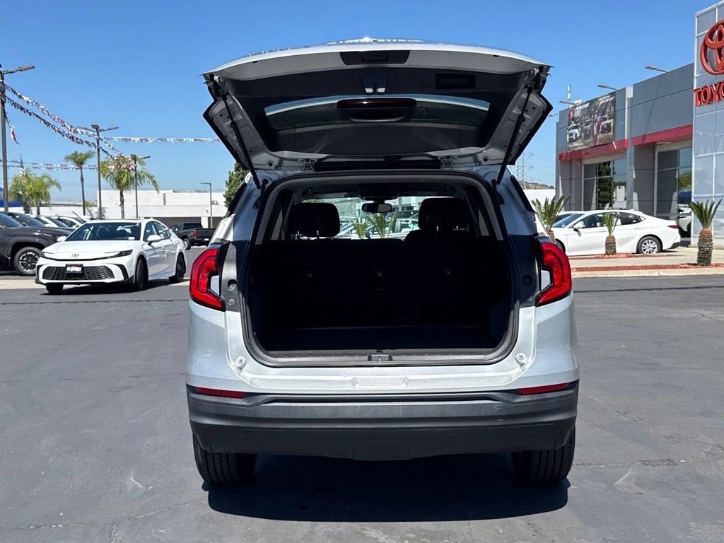 Used 2018 GMC Terrain SLE FWD image 17