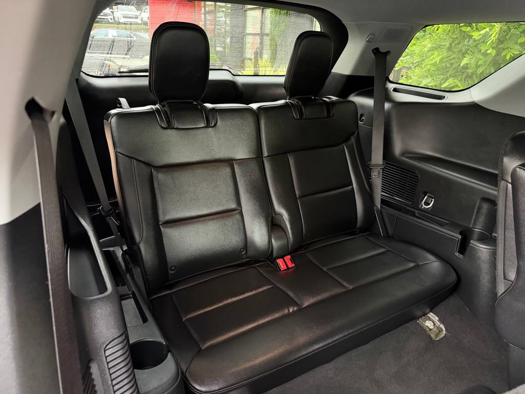 Used 2024 Ford Explorer Limited AWD/4WD image 41