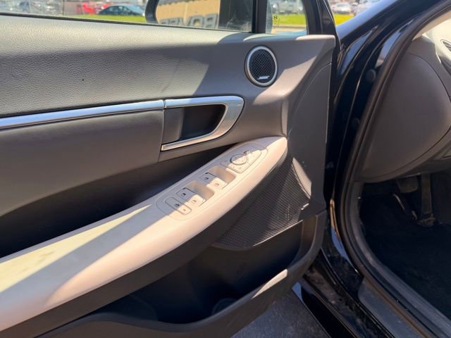 Used 2023 Hyundai Sonata SEL FWD image 40