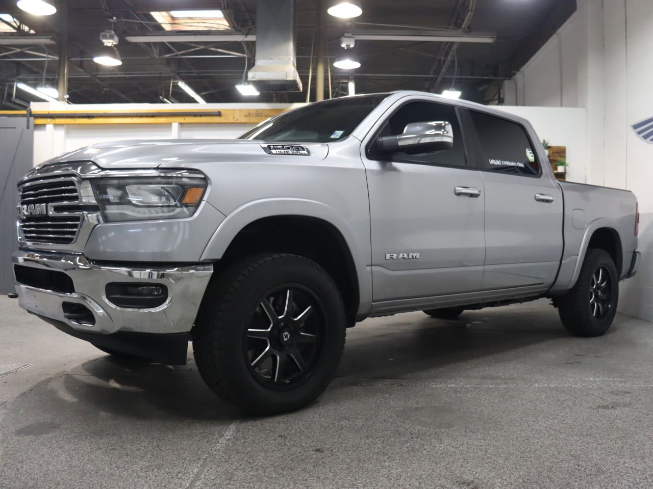 Used 2020 RAM 1500 Laramie w/ Off Road Group image 1