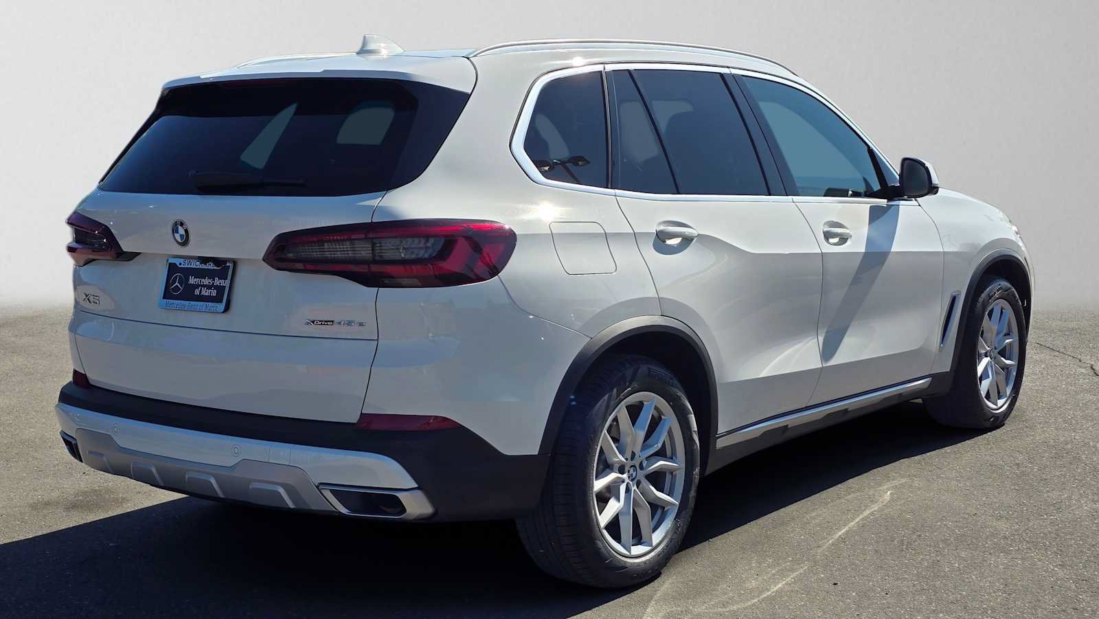 Used 2021 BMW X5 xDrive45e AWD/4WD image 3