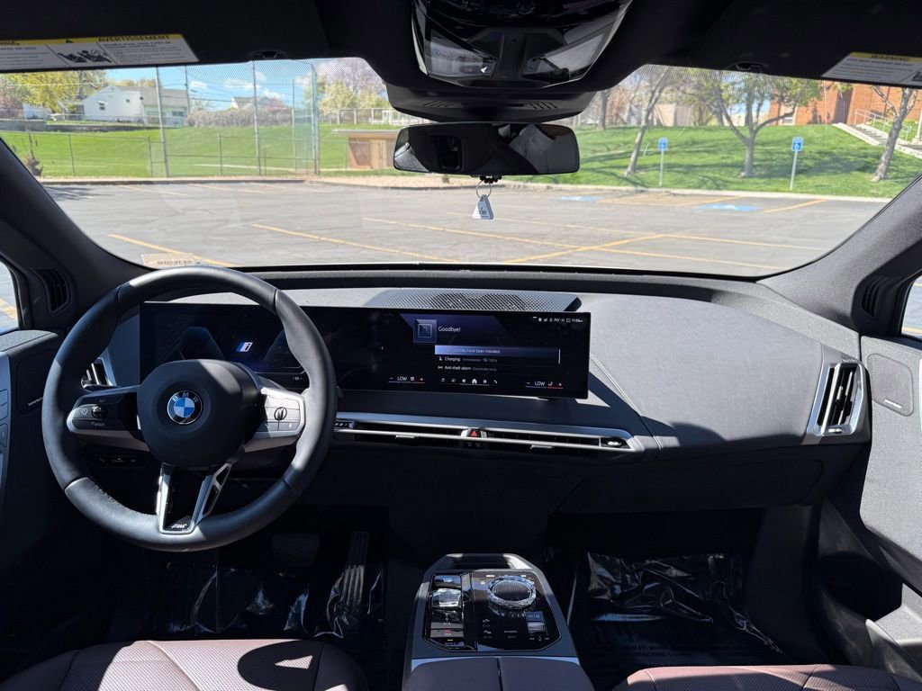 Used 2025 BMW iX xDrive50 w/ Premium Package image 12