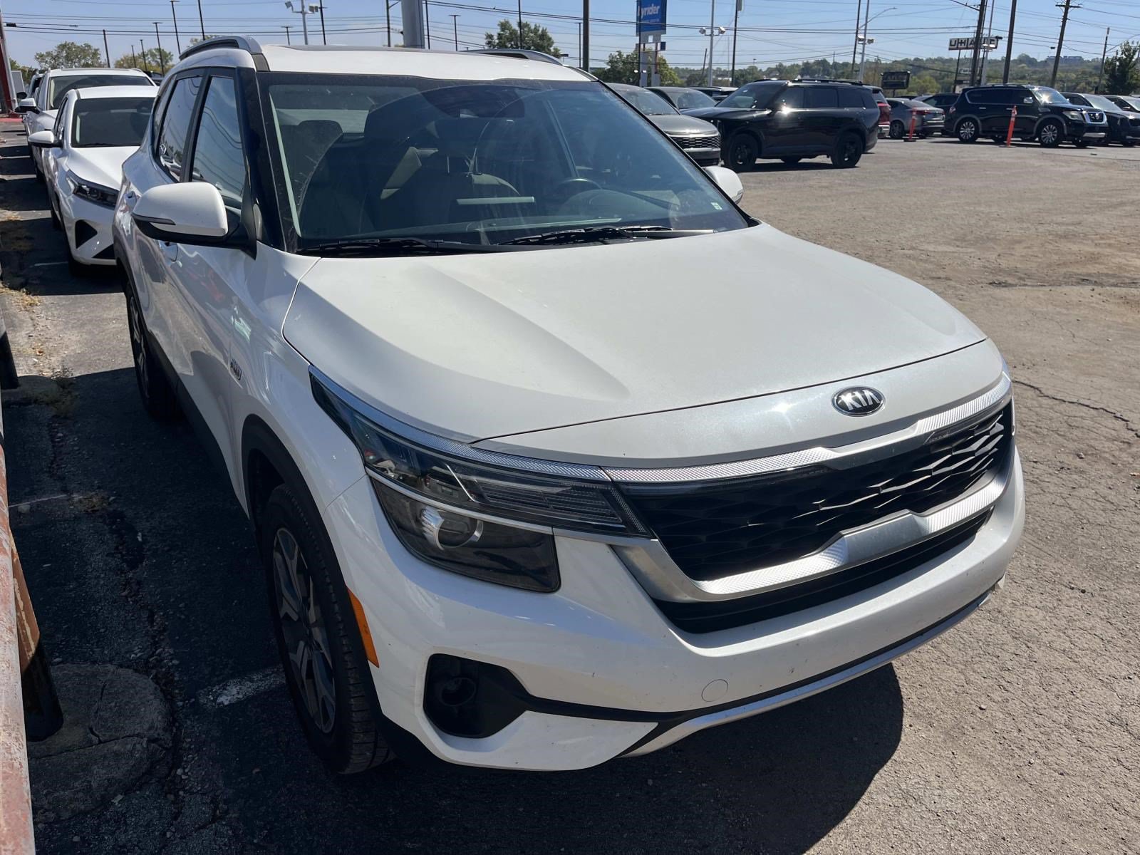 Used 2021 Kia Seltos EX AWD/4WD image 1