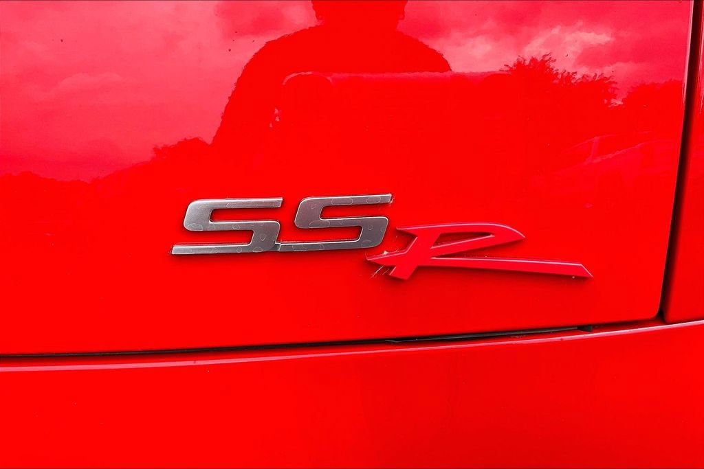 Used 2003 Chevrolet SSR w/ Preferred Equipment Group RWD image 25
