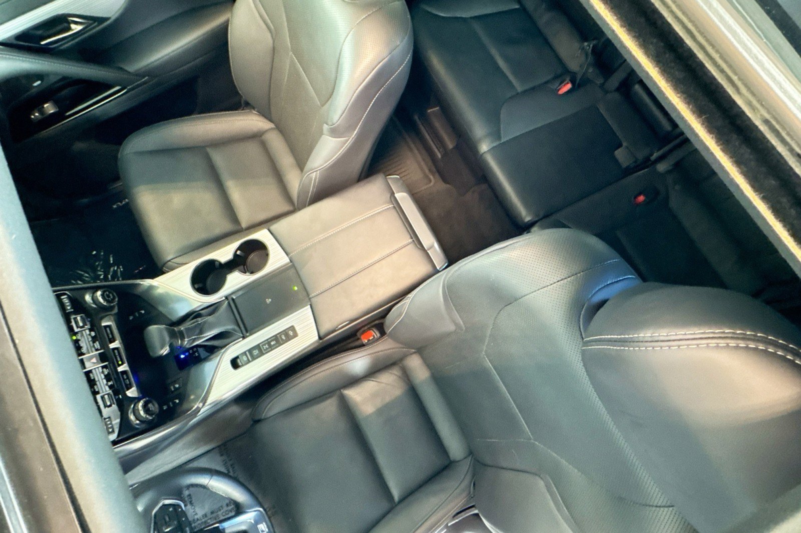 Used 2024 Lexus LX 600 F Sport AWD/4WD image 19